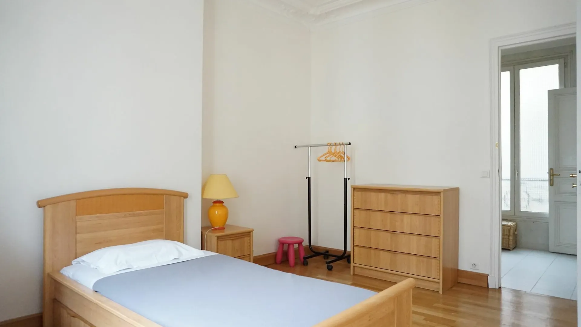 Place Des Etats Unis-5 Pieces-130 M² -Paris 16 0*, Paris