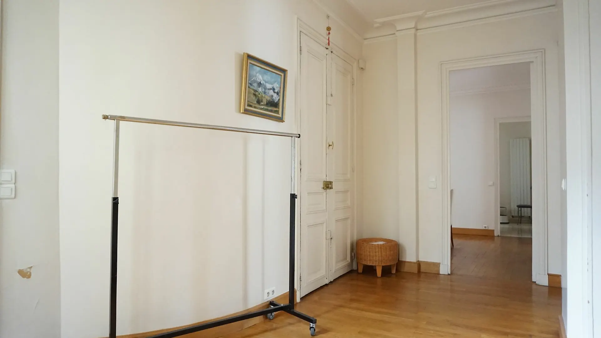 Daire Place Des Etats Unis-5 Pieces-130 M² -Paris 16 Fransa